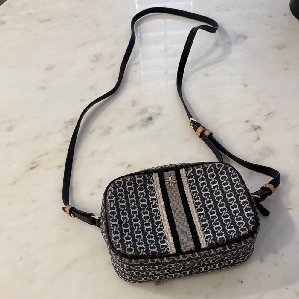Tori Burch Stylish Black and Gray Crossbody Bag